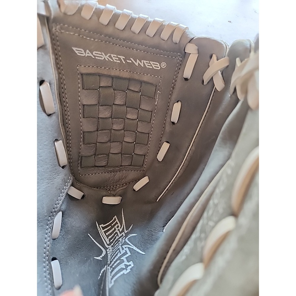 Rawlings 12'' Highlight Series Softball/Fastpitch Glove RTH Gray/White HFP120GW - Picture 3 of 7